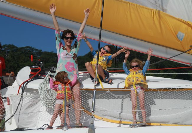 Bateau à Vaitape - Catamaran Croisière 3 nuits à BORA BORA Bateau à Vaitape - Catamaran Croisière 3 nuits à BORA BORA