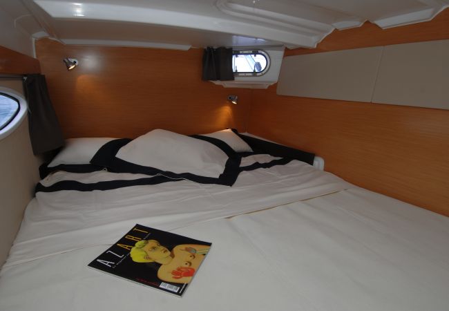 Bateau à Vaitape - Catamaran Croisière 3 nuits à BORA BORA Bateau à Vaitape - Catamaran Croisière 3 nuits à BORA BORA