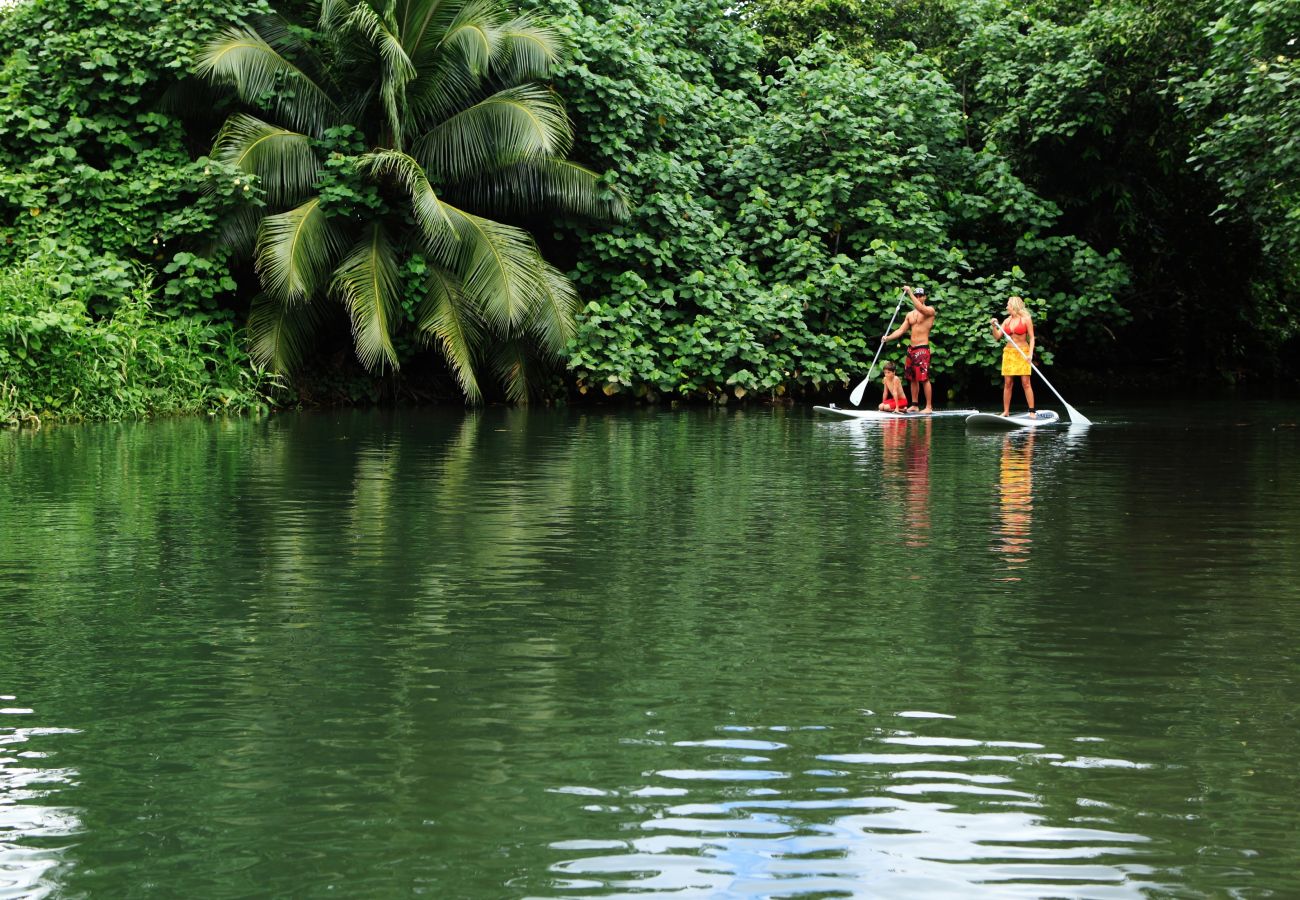 Bateau à Vaitape - Catamaran Croisière 3 nuits à BORA BORA Bateau à Vaitape - Catamaran Croisière 3 nuits à BORA BORA